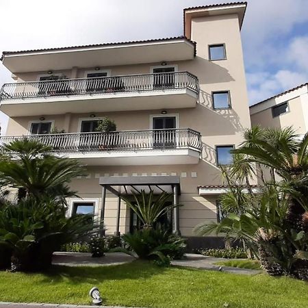 Hotel Tiro A Volo Pozzuoli Luaran gambar