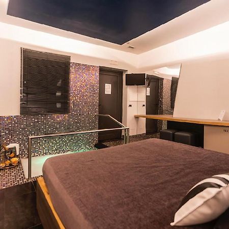 Hotel Tiro A Volo Pozzuoli Luaran gambar