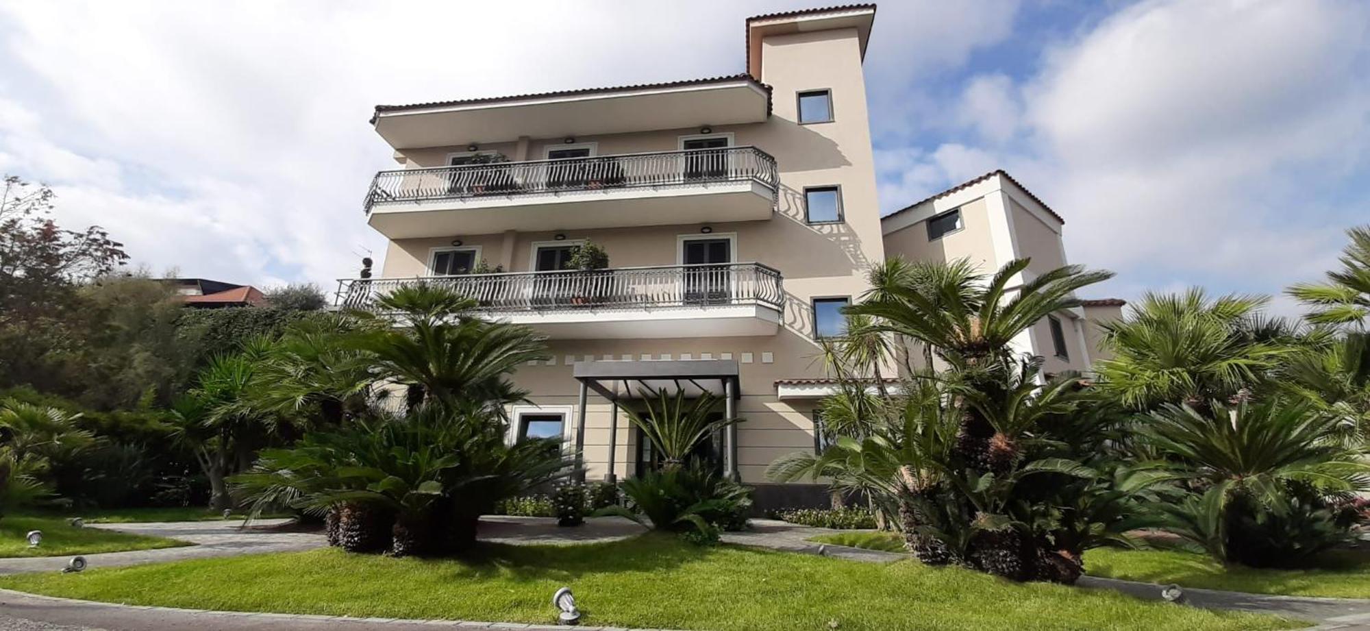 Hotel Tiro A Volo Pozzuoli Luaran gambar
