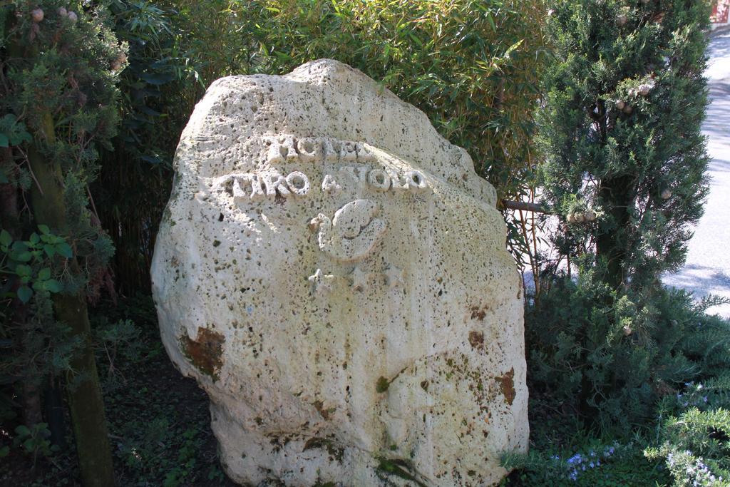 Hotel Tiro A Volo Pozzuoli Luaran gambar