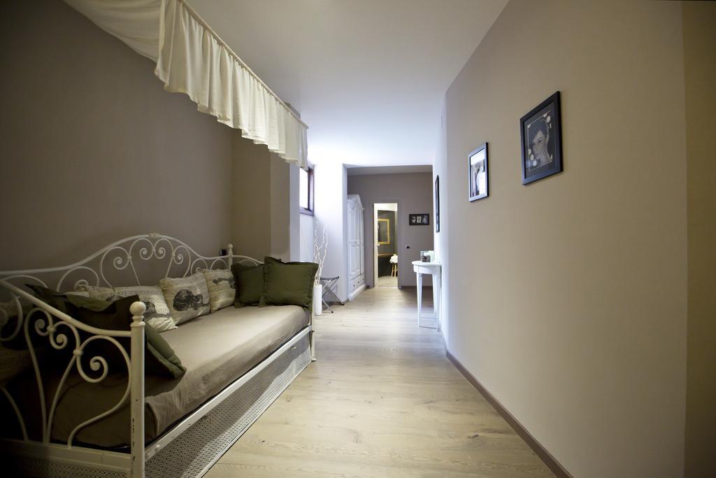 Hotel Tiro A Volo Pozzuoli Luaran gambar