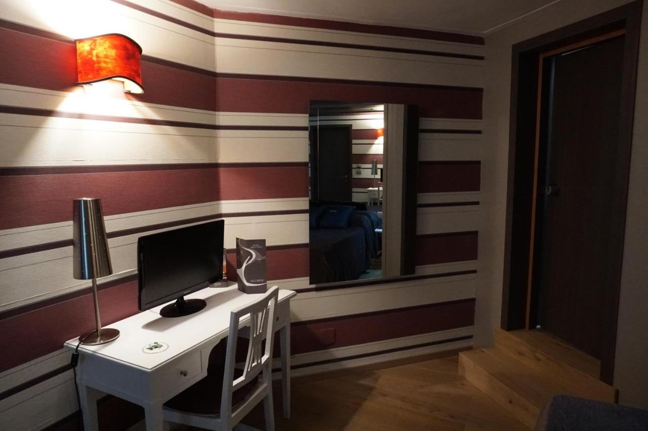 Hotel Tiro A Volo Pozzuoli Luaran gambar