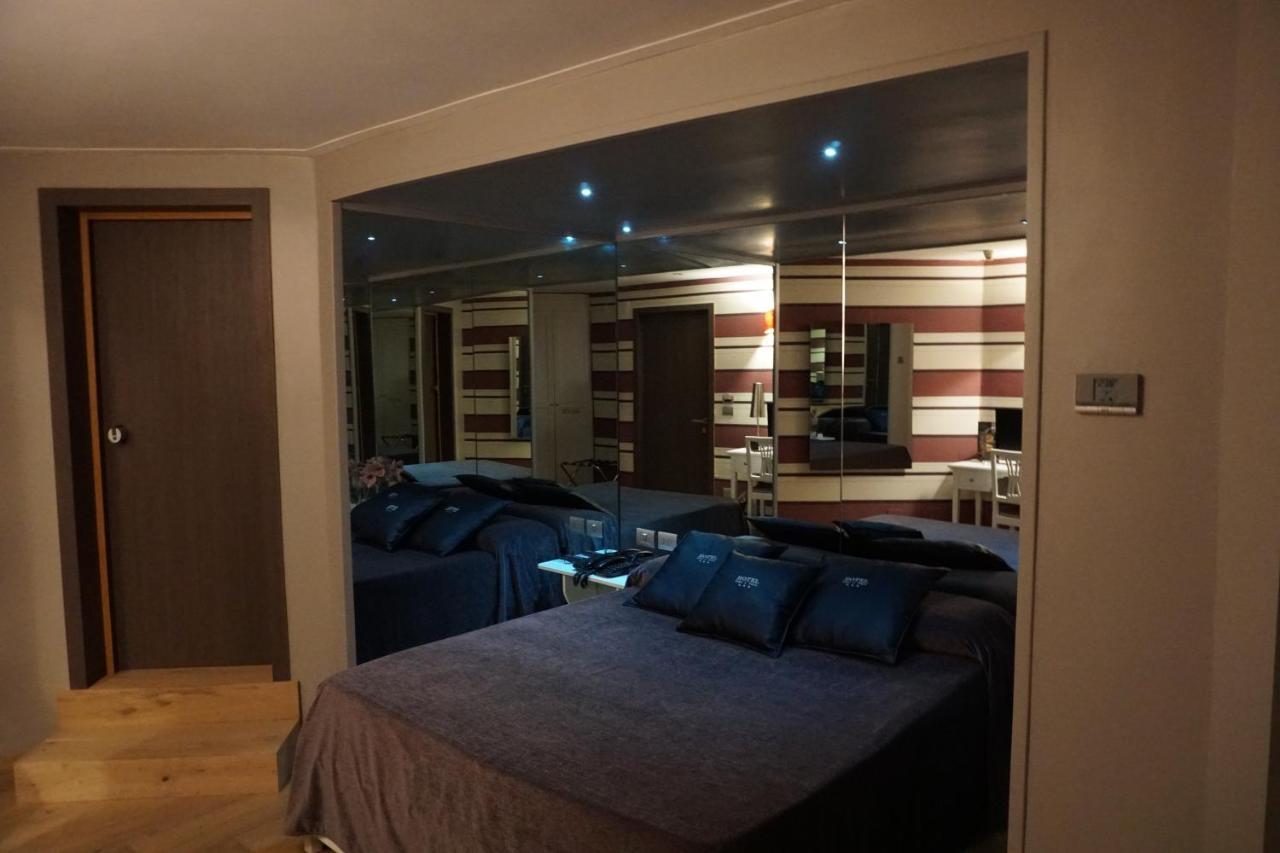 Hotel Tiro A Volo Pozzuoli Luaran gambar